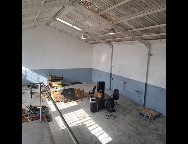 INDUSTRIAL PROPERTY TO RENT IN SIDWELL